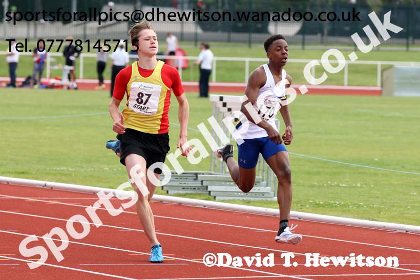 Boys under-15s 200 metres, Northern Under-13s, U-15s and 17s Championships. Photo: David T. Hewitson/Sports for All Pics